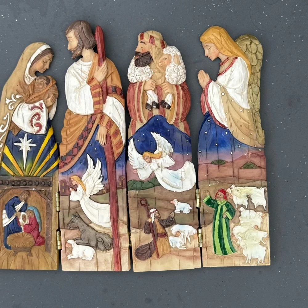 VTG Christmas Nativity Hand Painted Hinged Fence Intricate Carved Detail